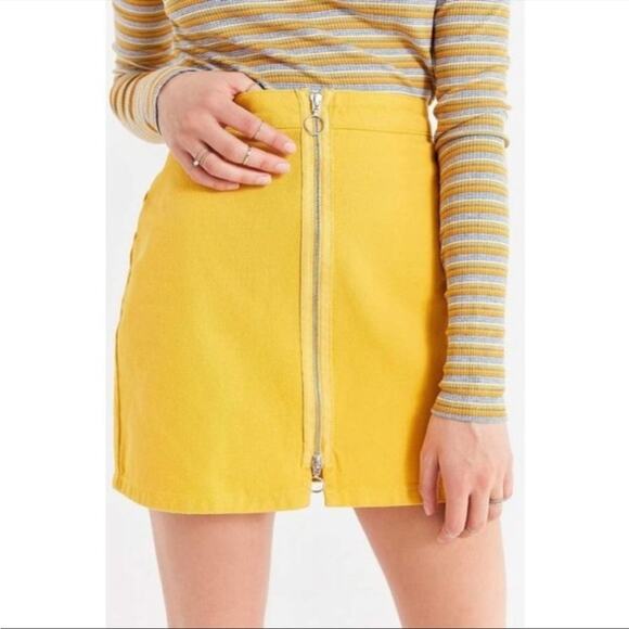 Urban Outfitters BDG Bright Yellow Adonita Zipper Front Mini Skirt Women’s S - Picture 2 of 9